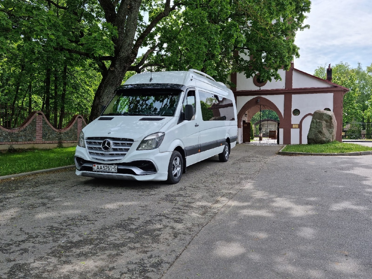 Заказ микроавтобуса на свадьбу | Пассажирские перевозки Минск